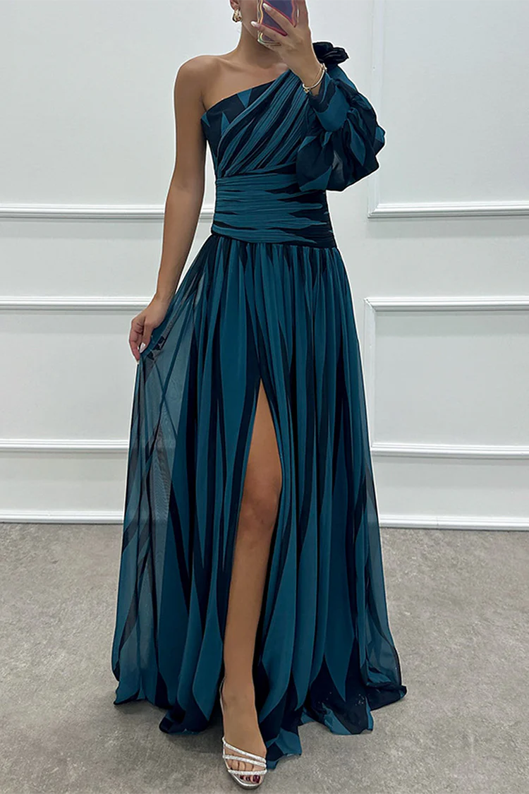 Bailey™- Elegant Striped One Shoulder Maxi Dress