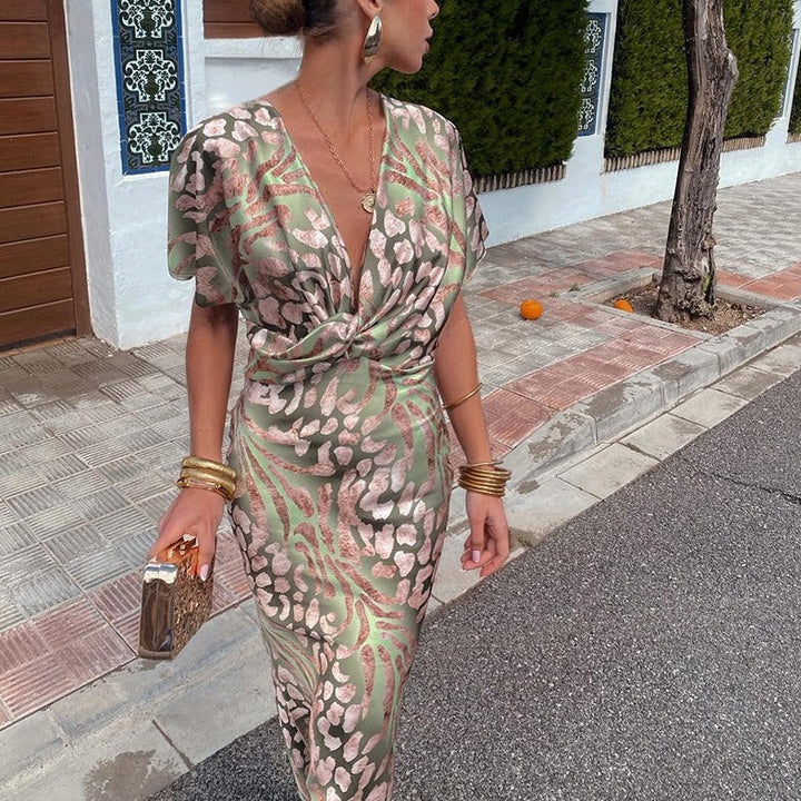 Ameli™ - Sophisticated Silk Dress